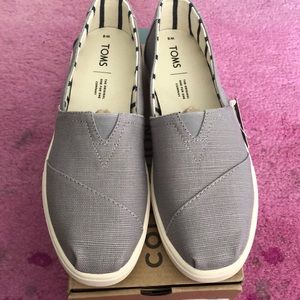 NWT TOMS Morning Dove Heritage canvas Cupsole sz8